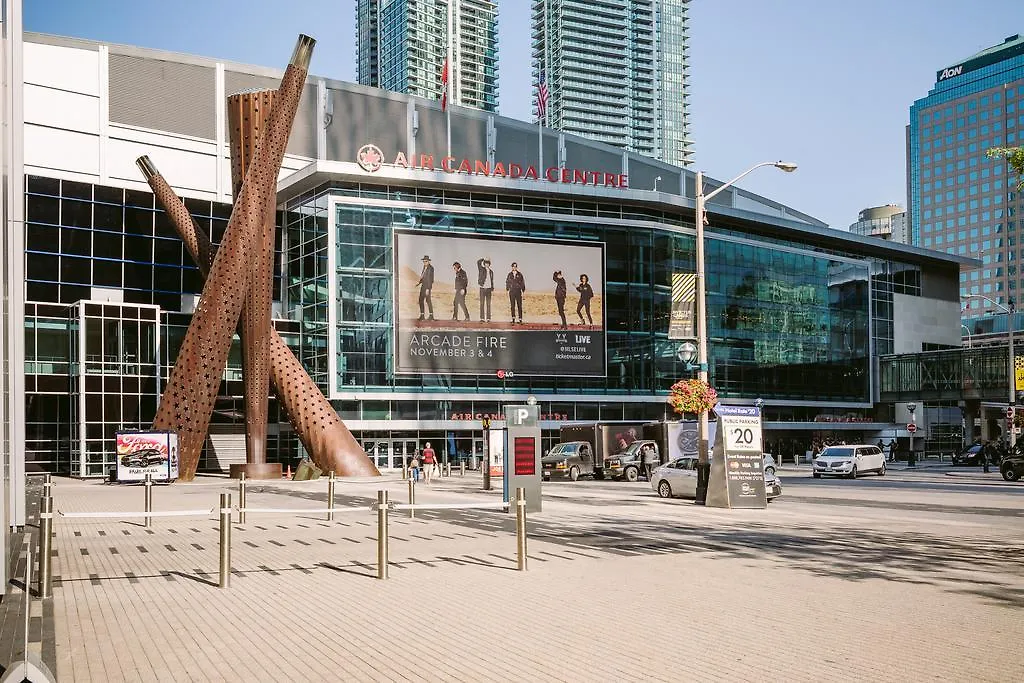 Breathtaking 3-Bedroom In The Heart Of Downtown Toronto Canada