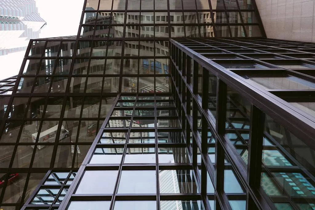 Breathtaking 3-Bedroom In The Heart Of Downtown Toronto Canada