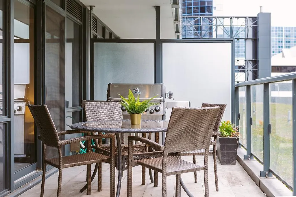 Breathtaking 3-Bedroom In The Heart Of Downtown Toronto Apartment