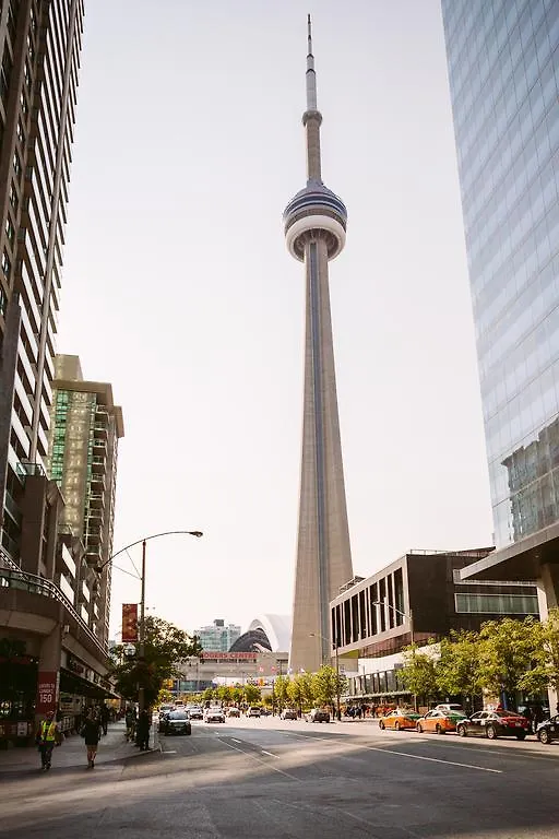Apartment Breathtaking 3-Bedroom In The Heart Of Downtown Toronto Canada