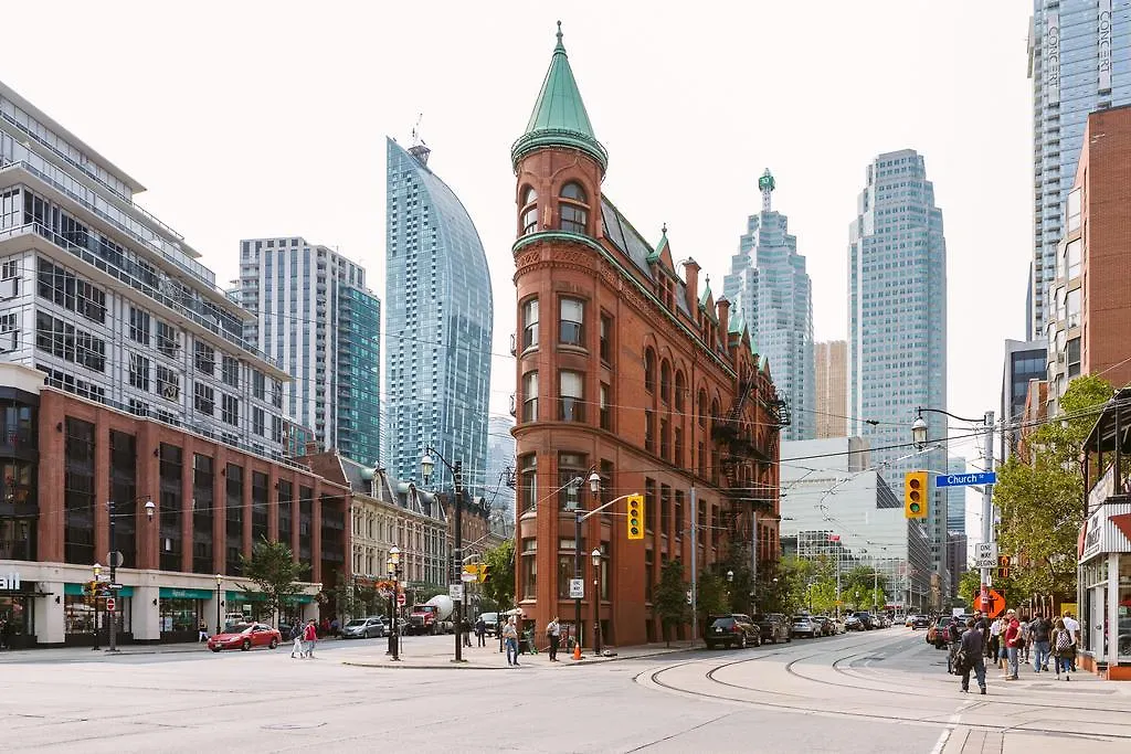 Apartment Breathtaking 3-Bedroom In The Heart Of Downtown Toronto