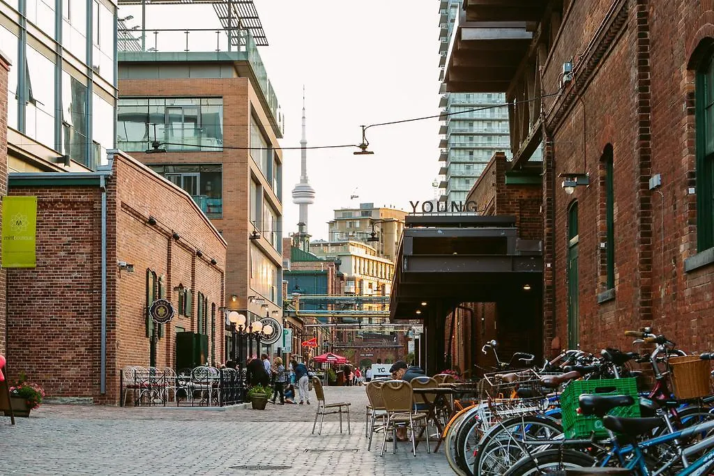 Breathtaking 3-Bedroom In The Heart Of Downtown Toronto Canada