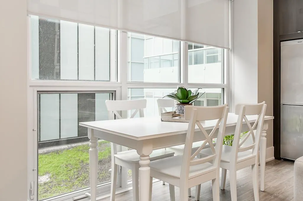 Breathtaking 3-Bedroom In The Heart Of Downtown Toronto