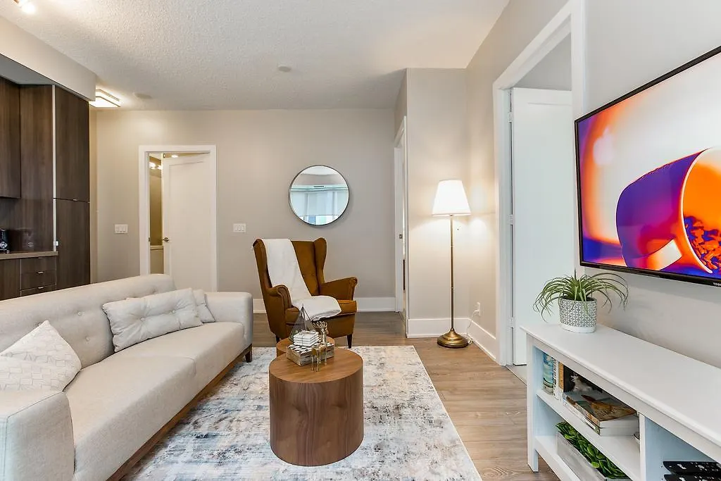 Breathtaking 3-Bedroom In The Heart Of Downtown Toronto 0*,